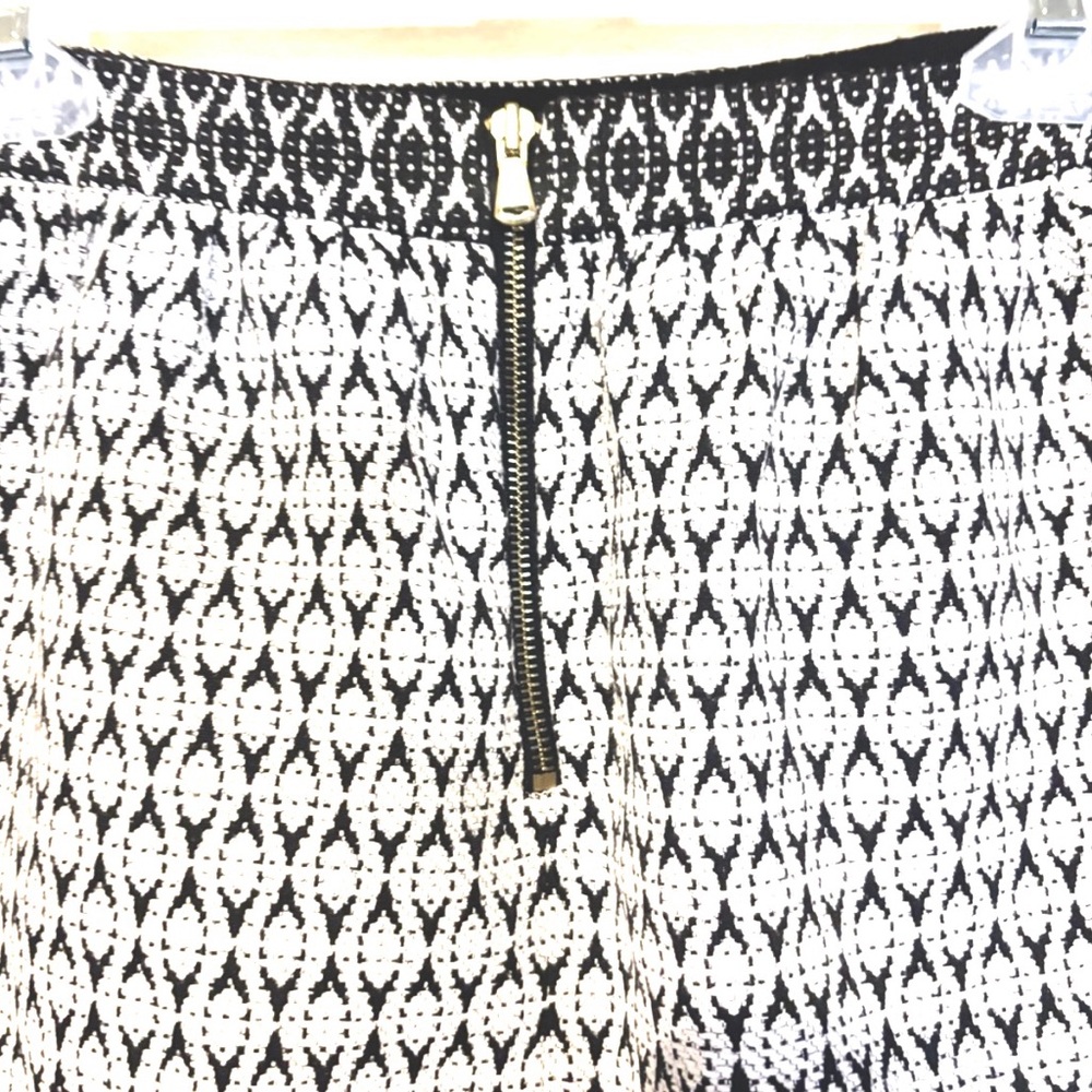 J. CREW Black & White TEXTURED BLOCK PRINT SKIRT Woven Jacquard Mini Skirt Sz 10 - Picture 5 of 9
